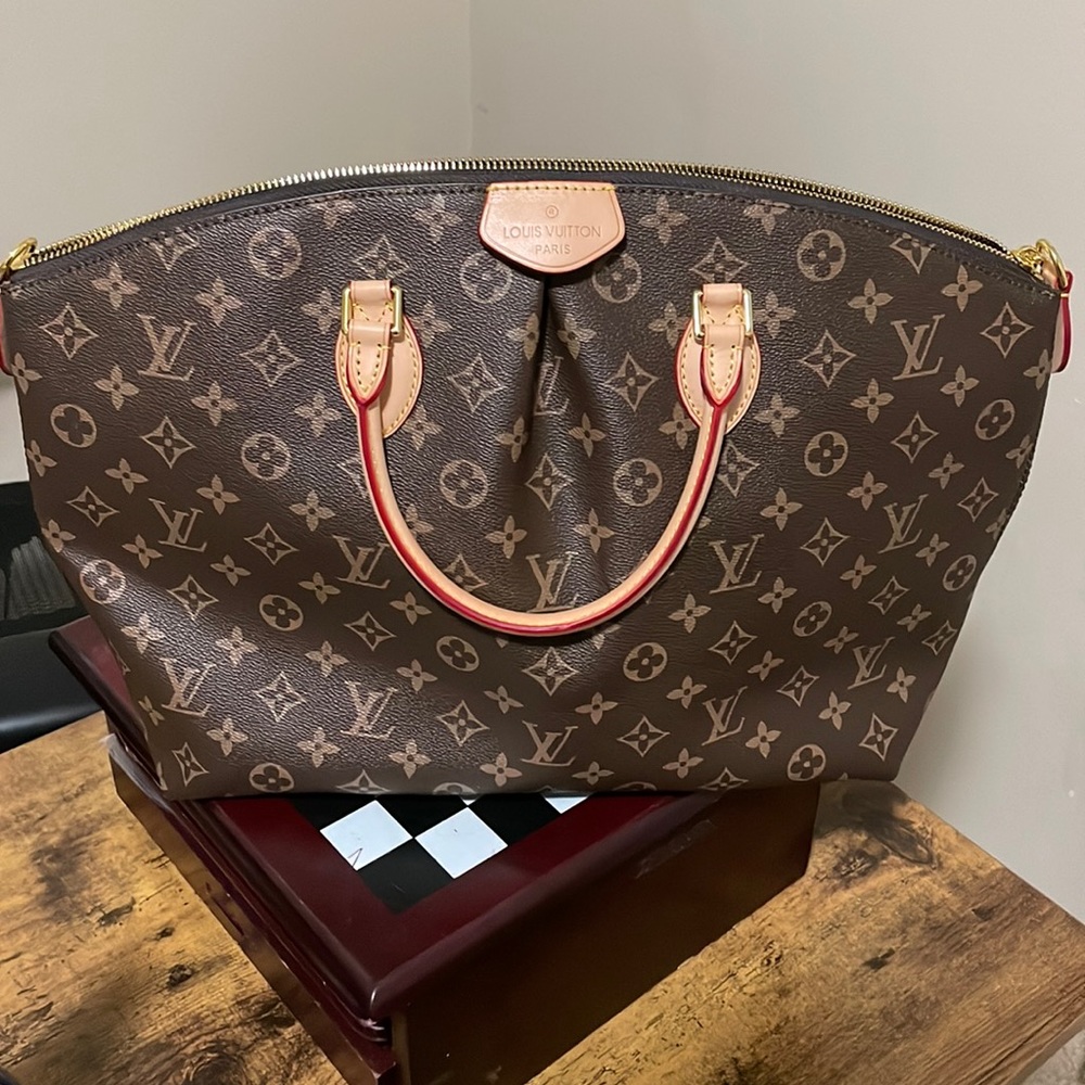 Louis Vuitton brown and cream tote. 17in x 11in x 4in (l/w/h)